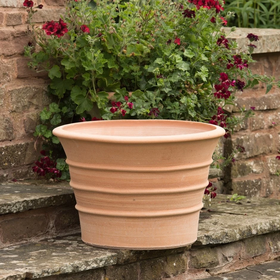 Monachou Fardipati Terracotta Pot 1 Monachou Fardipati Terracotta Pot