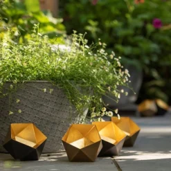 Geo Tealight Holder -Plant Verdant Sales pr2000031511 card6 lg