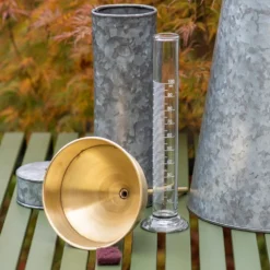 Kampi Gardeners Rain Gauge -Plant Verdant Sales pr2000041709 card3 lg