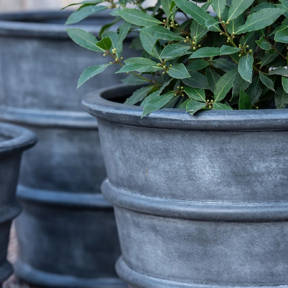 Greystoke Ribbed Planter - Aged Zinc 10 Greystoke Ribbed Planter - Aged Zinc - Image 10