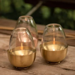 Tulip Tealight Holder - Brass -Plant Verdant Sales pr2000046889 card6 lg